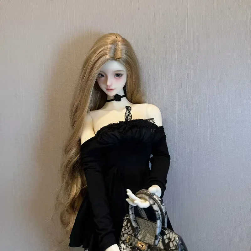 

bjd doll wig is suitable for 1/3, 1/4 and 1/6 imitation mohair golden mid-parted long curly hair doll accessories