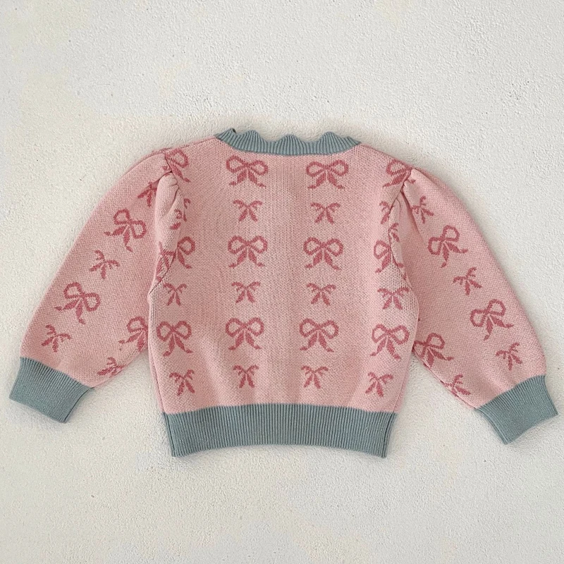 Autumn new baby clothing, 0-3 year old female baby shell collar bow tie knit long sleeved sweater jacket