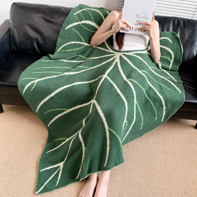 Creative Knitted Leaf Air Condition Blanket Soft Nap Sofa Shawl Cushion for All Seasons Multifunctional Camping Airplane Blanket