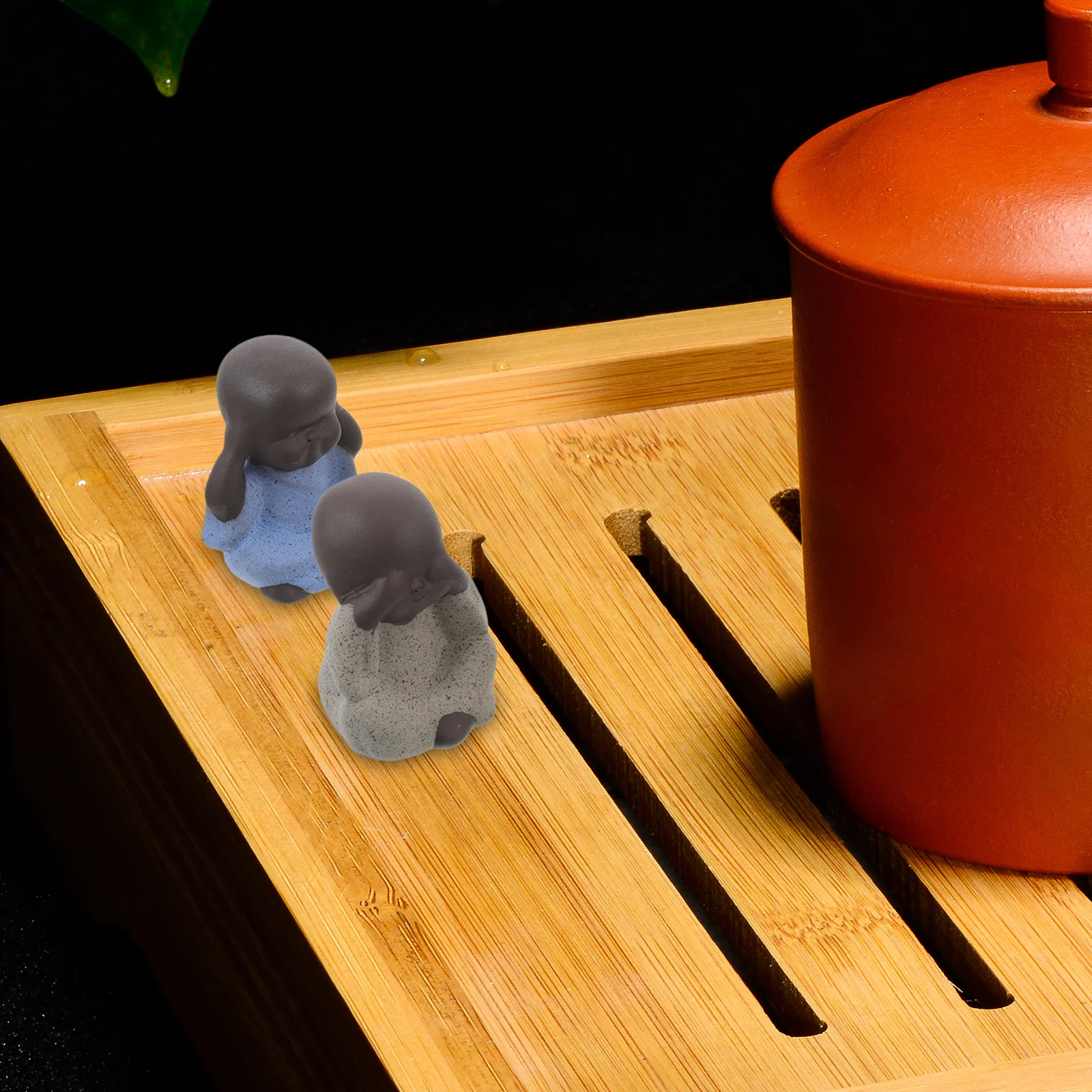 

4Pcs Mini Clay Monk Figurines Elegant Tea Table Decor Versatile Home Accessories Purple Clay Craftsmanship Office Decor