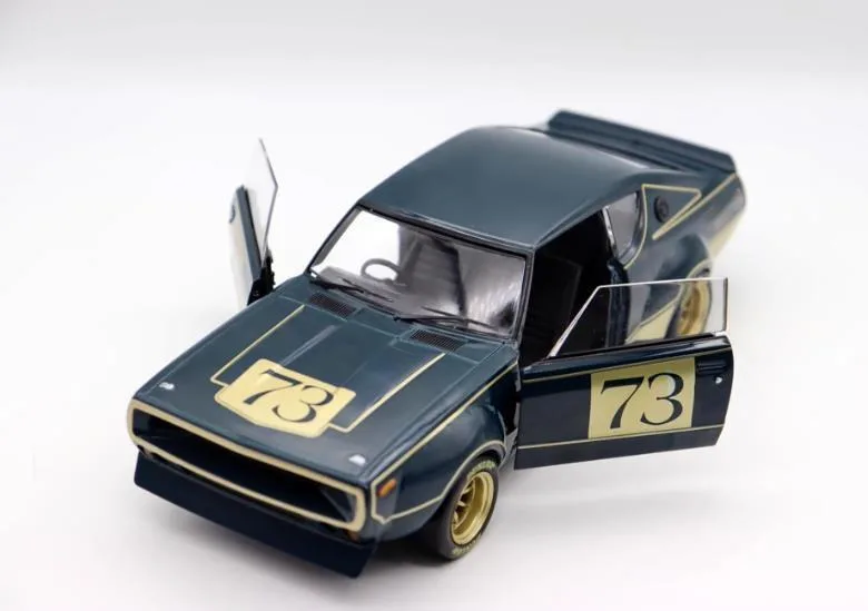 

1/24 New Arrival Special Price Diecast Metal Rare Japanese 1972 Classic Vintage 2000GT-R Car Model Furniture Collection Toys