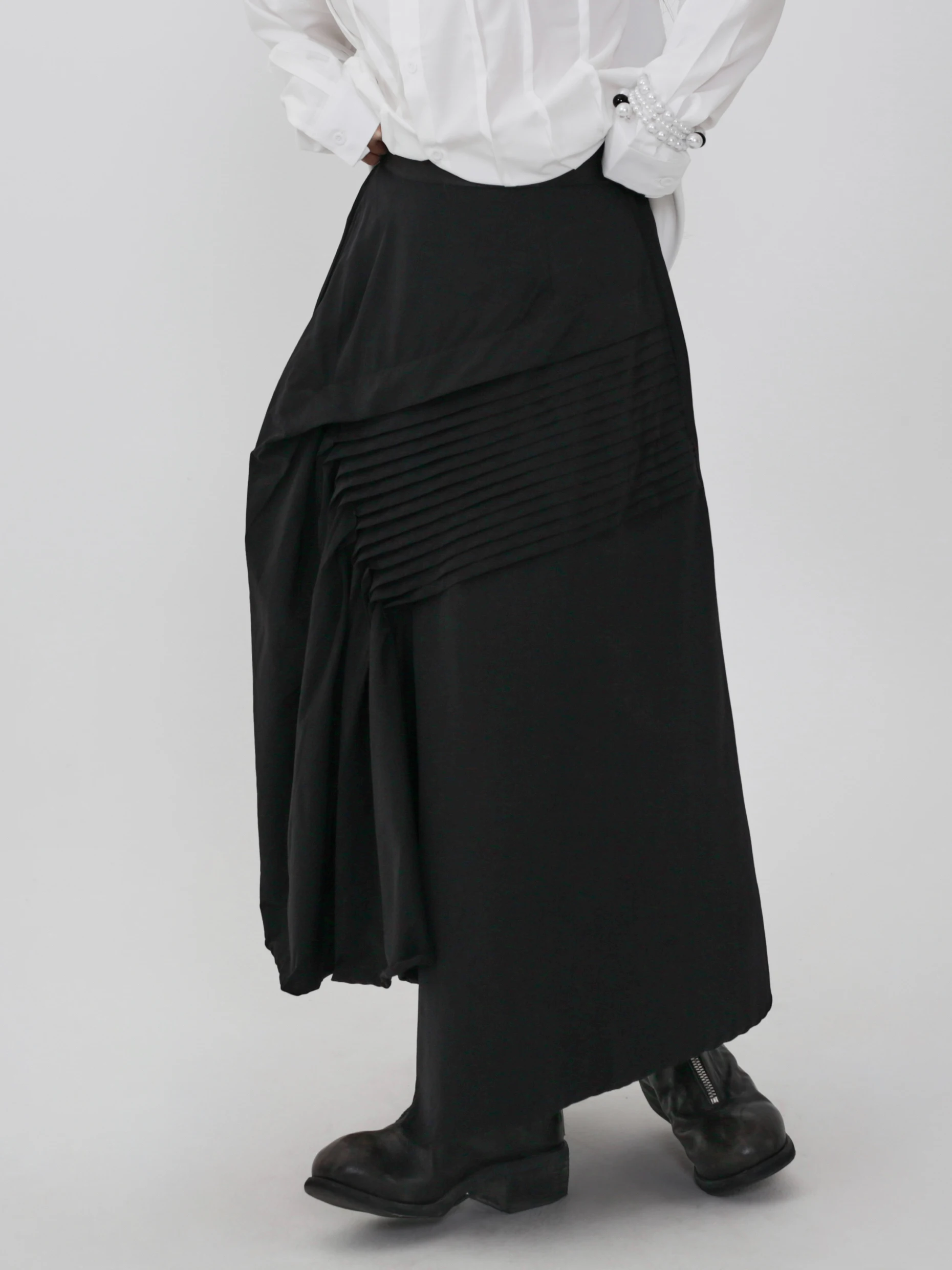 

Dark Style Asymmetric High Waist Skirt Women's New Spring 2026 Skirt Casual Loose Fit A-Line Skirt Breathable Skin-Friendly
