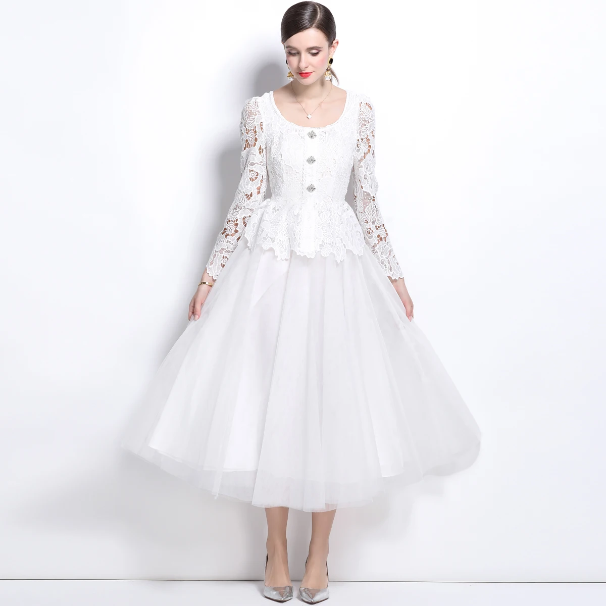 2024 Runway Autumn Lace Patchwork Mesh Prom Party Midi Dress Women O Neck Long Sleeve Hollow Out Diamonds Button Ball Gown Robe