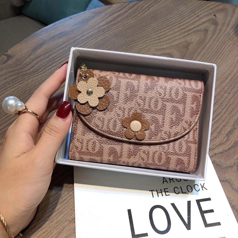 Lovely Genuine Leather Women Wallets With Flower Deco First Layer Of Cowhide Short Purse Letter Print Wallet Envelope Billfold