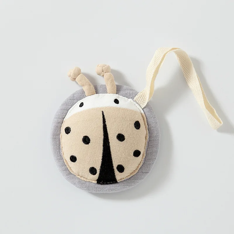 Boneca de cobertor confortável de pelúcia para bebê com mordedor e chocalho – brinquedo macio para insetos, fantoche de mão calmante para dormir e acessório de suspensão de carrinho