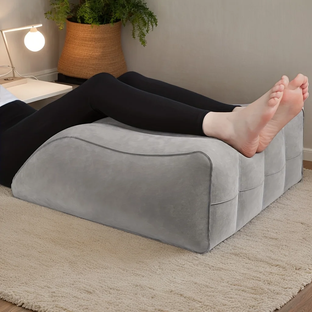 Aufblasbares Keilkissen – tragbare Bein- und Kniestütze für bequeme Unterstützung, ideal zum Lesen, Beobachten, Schlafen. Schnelle Inflation!