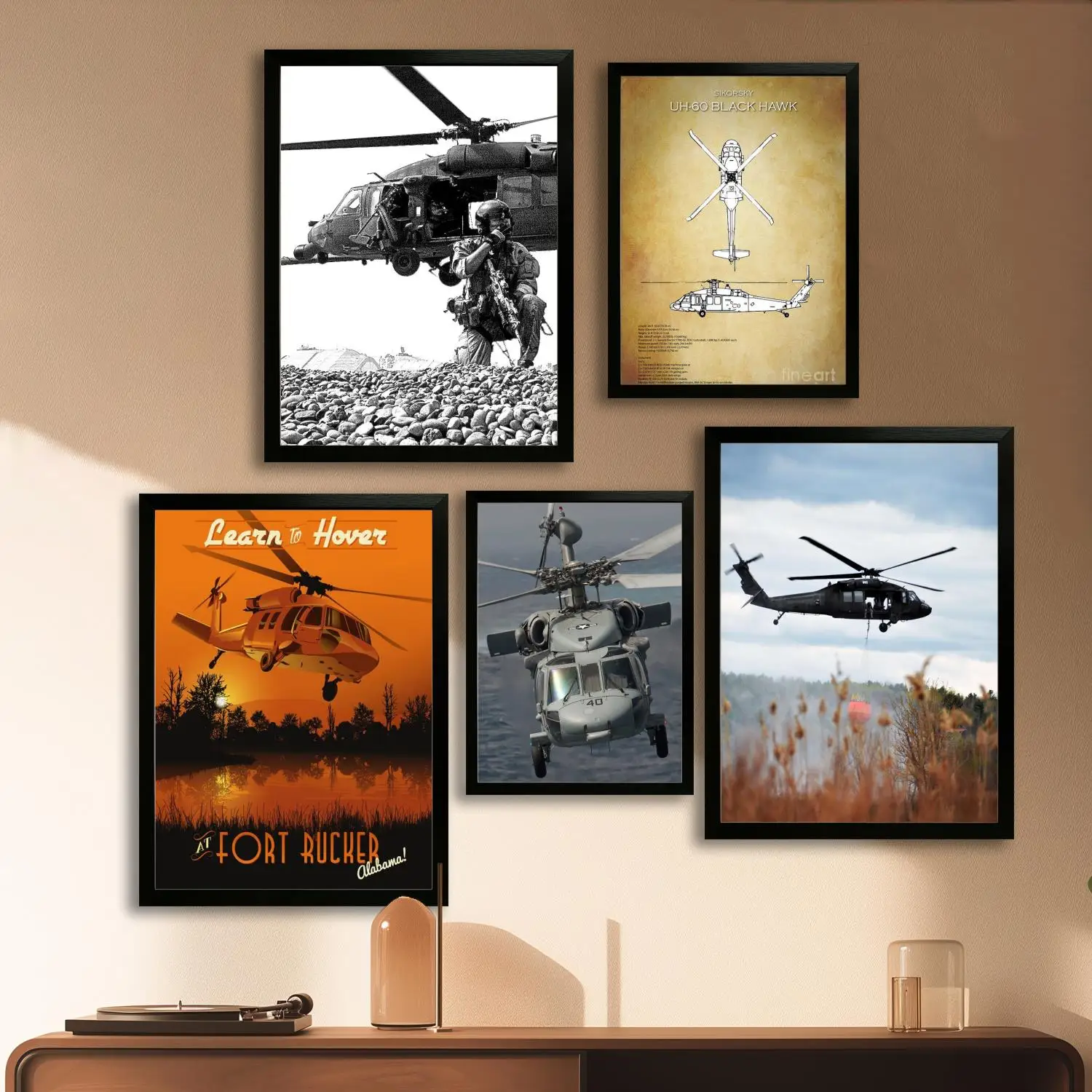 uh60 blackhawk Canvas Art Poster and Wall Art, Picture Print, Modern Family, Bedroom Decor, Posters,Decorative painting