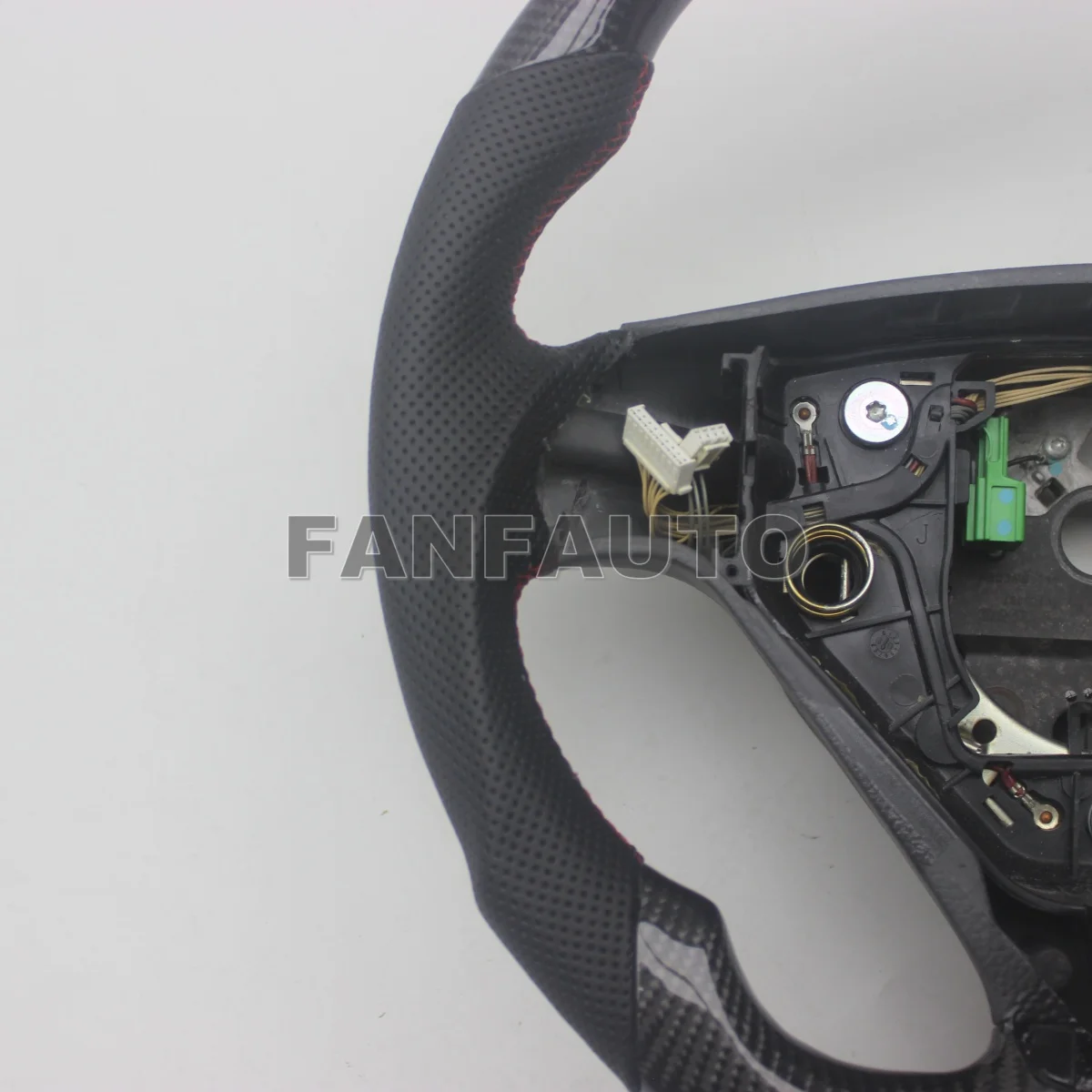 Replacement D Shape Real Carbon Fiber Steering Wheel with Leather for Volvo XC90 2012-2013