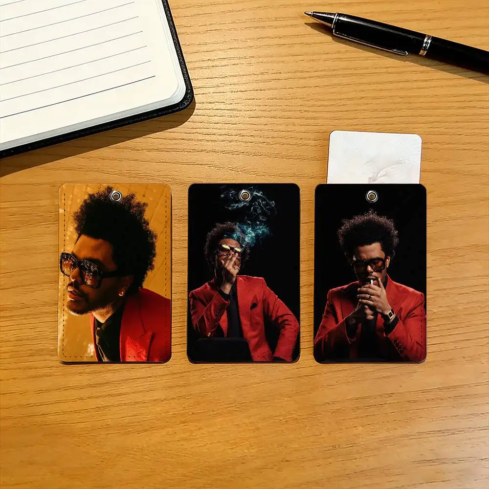 

Держатель карты Singer The Weeknd подходит для банковских карт, сака, автобусных карт, защитного чехла для карт доступа с брелоком