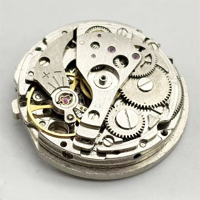 1PCS Domestic 8120 Watch Movement Non-Functional Faulty Accessory for Beginners to Practice Disassembly Research