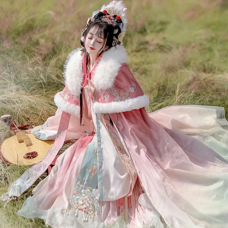 

Women In Hanfu[Snowy Land Goddess]Jin Dynasty-style Cross-collar Waist-high Skirt, Ethereal Chinese-style Ancient Costume With