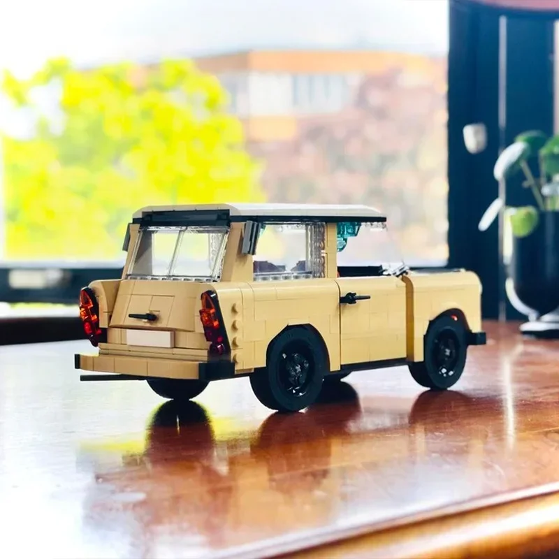 

788pcs MOC Trabant Universal Creative Expert Model Building Blocks Architecture Assembly DIY Idea Display Collectible Brick Gift