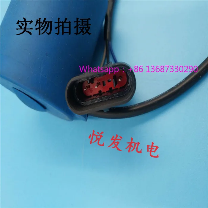 Electric Forklift A…