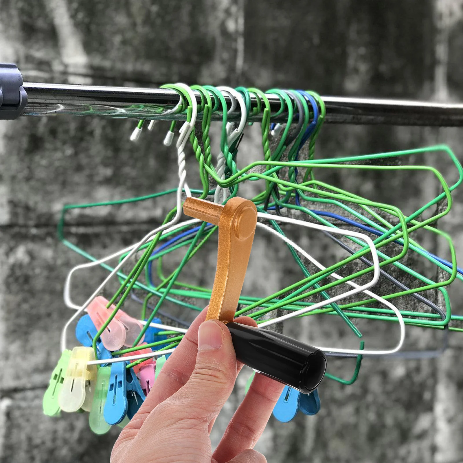 

Metal Hand Crank for Clothes Drying Rack Heavy Duty Lift Hanger Handle with 6-Tooth Design Easy to Use No Power Needed Balcony