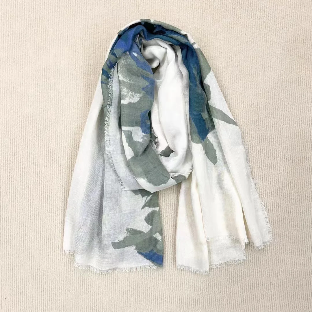 Wholesale Italian original single new European and American fashion trends all scarf