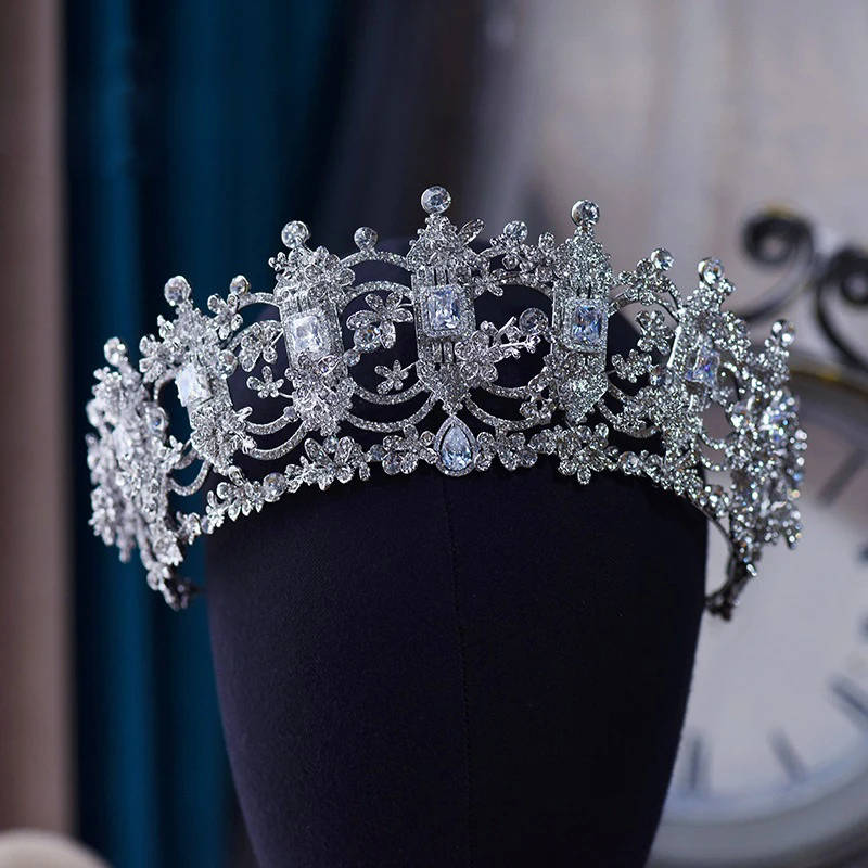 

European Princess Bridal Tiaras Oversize Crystal Headband Evening Drop Water Design Bridal Hair Accessory for Brides