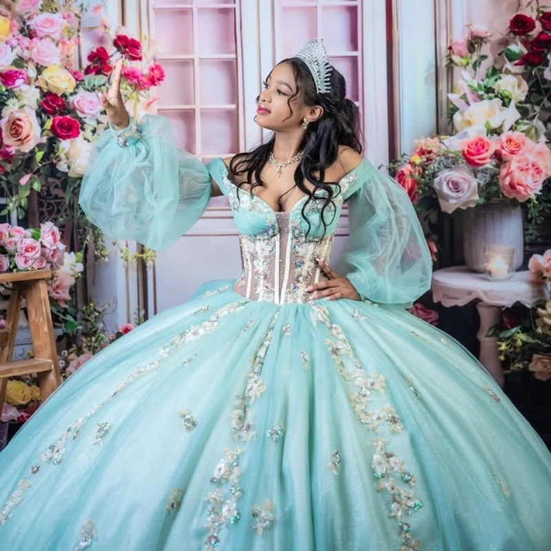 FOTO 3 - Мятно-зеленые платья Quinceanera