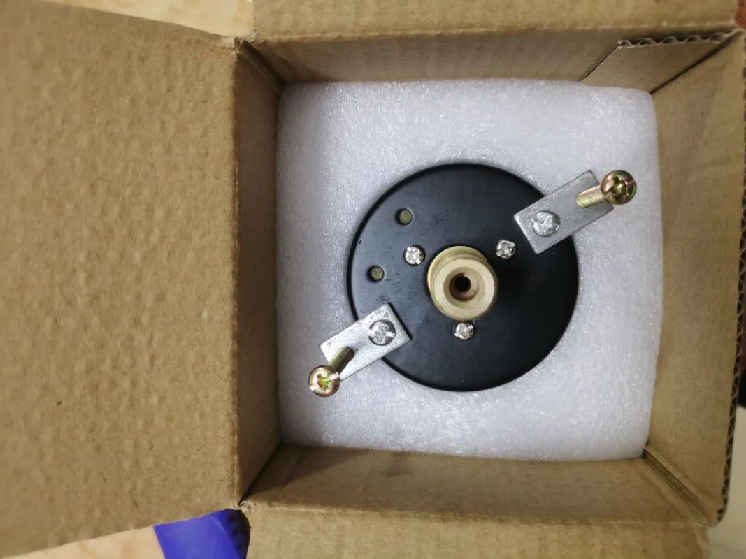 Vertical bench-type pressure vacuum gauge safety valve new model old model