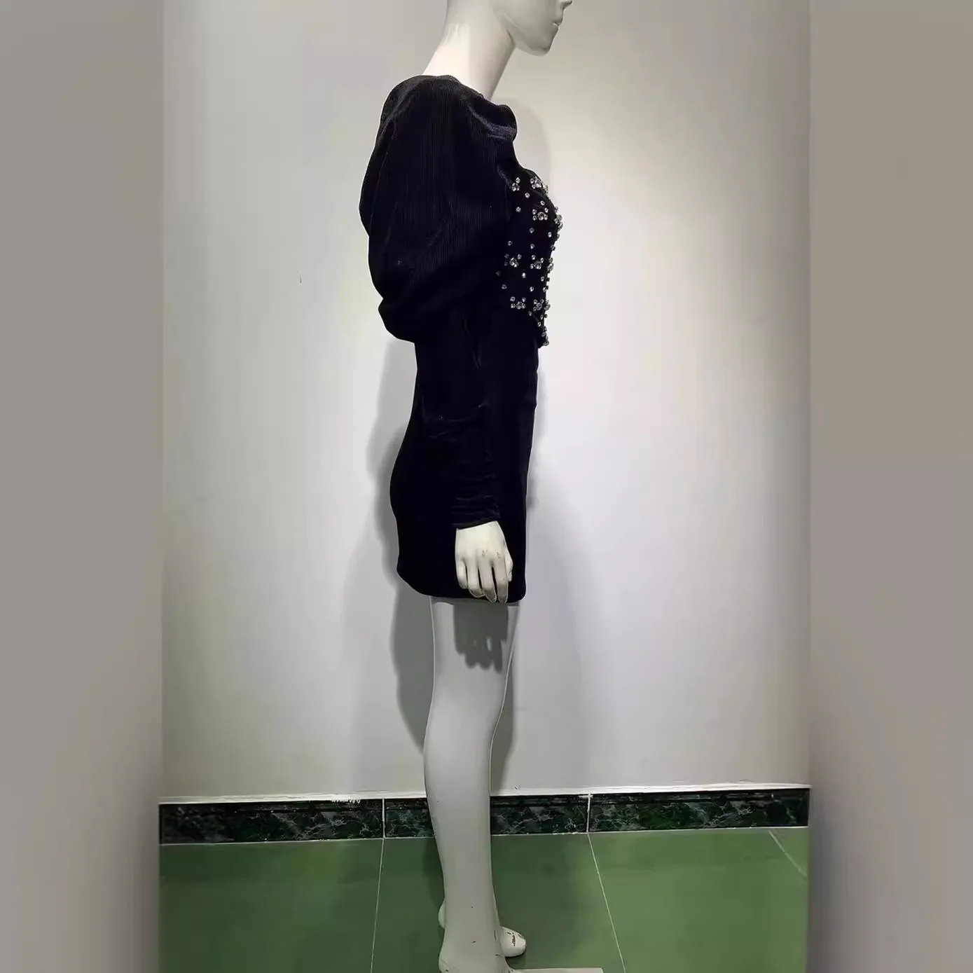 Nieuwjaar vierkante kraag lange mouw slim-fit zwarte feestjurk high-end naam Slow Toast avondkleding