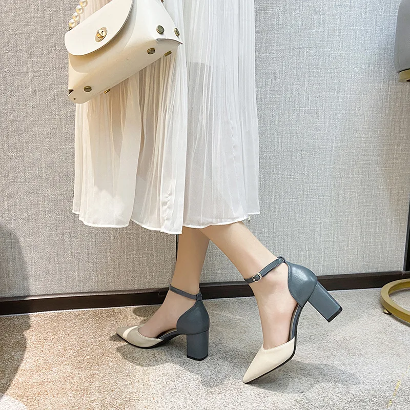 2025 New fashion trend, versatile for spring and autumn, lightweight, mid-heel, chunky, single-toe shoes, pointed high heels
