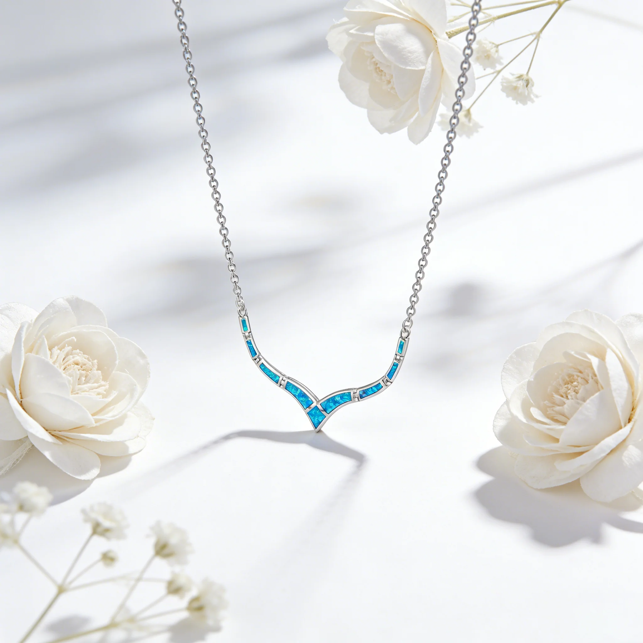 Unique Design Hot Sale Blue Fire Opal Necklaces for Charm Women Luxury Fashion Jewelry Pendant Necklace Gifts for Wedding Dating