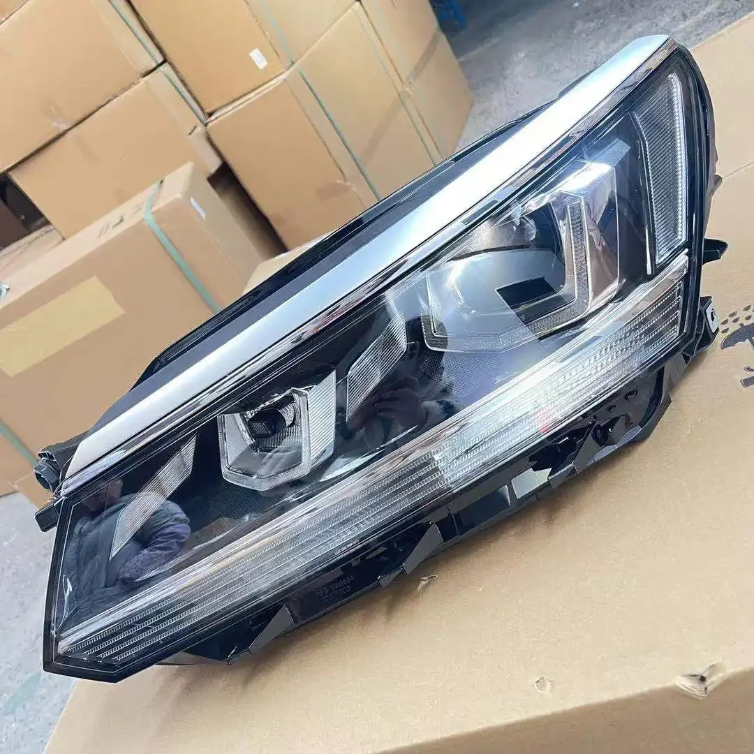 

LED Halogen hernia Headlight DRL Daytime Running Light for Volkswagen vw Passat 2016-2018 car accessories