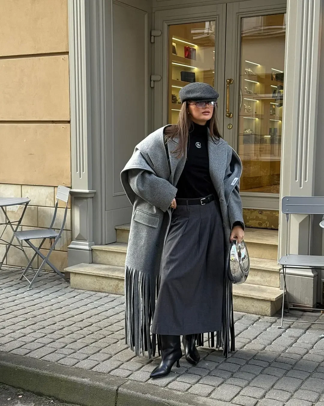 Modischer grauer Wollmantel mit Quasten für Damen, lässiger Revers-Mantel mit langen Ärmeln, doppelreihig, mit Taschen, lockerer langer Mantel, Damen-Outwear für den Alltag. – Detail 18