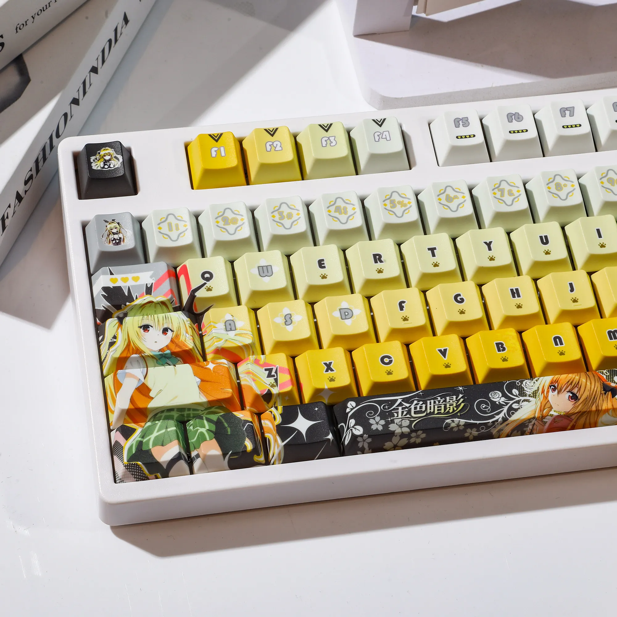 Golden Darkness Eve Keycaps 120 Keys To Love-Ru Keycap PBT DYE-Sub Cherry for Mechanical Keyboards Made68 Mad68 Wooting60