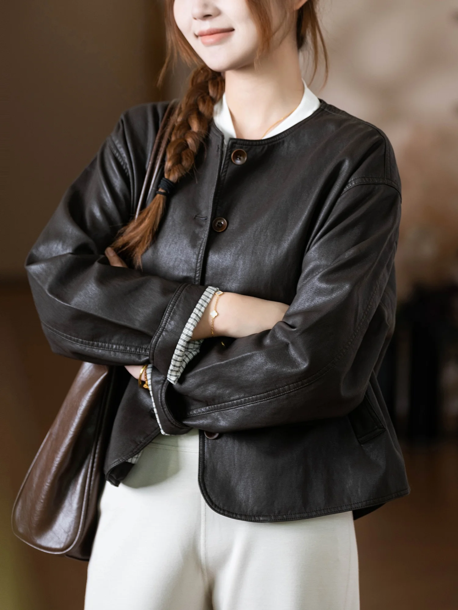 Afslankend effect Proteïneleerjas Dames losse pasvorm ronde ne Faion bovenkleding Casual jas met lange mouwen