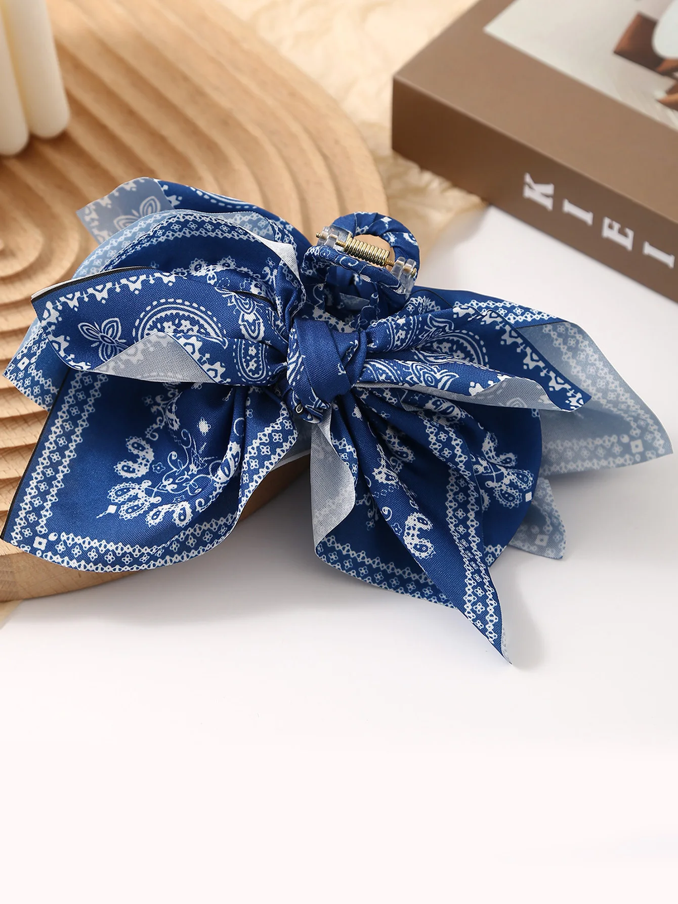 1 szt. damska wielokolorowa kokarda do włosów z kwiatowym nadrukiem, nowa klamra do włosów, codzienna spinka do włosów do zaplatania i modelowania włosów z tyłu głowy.