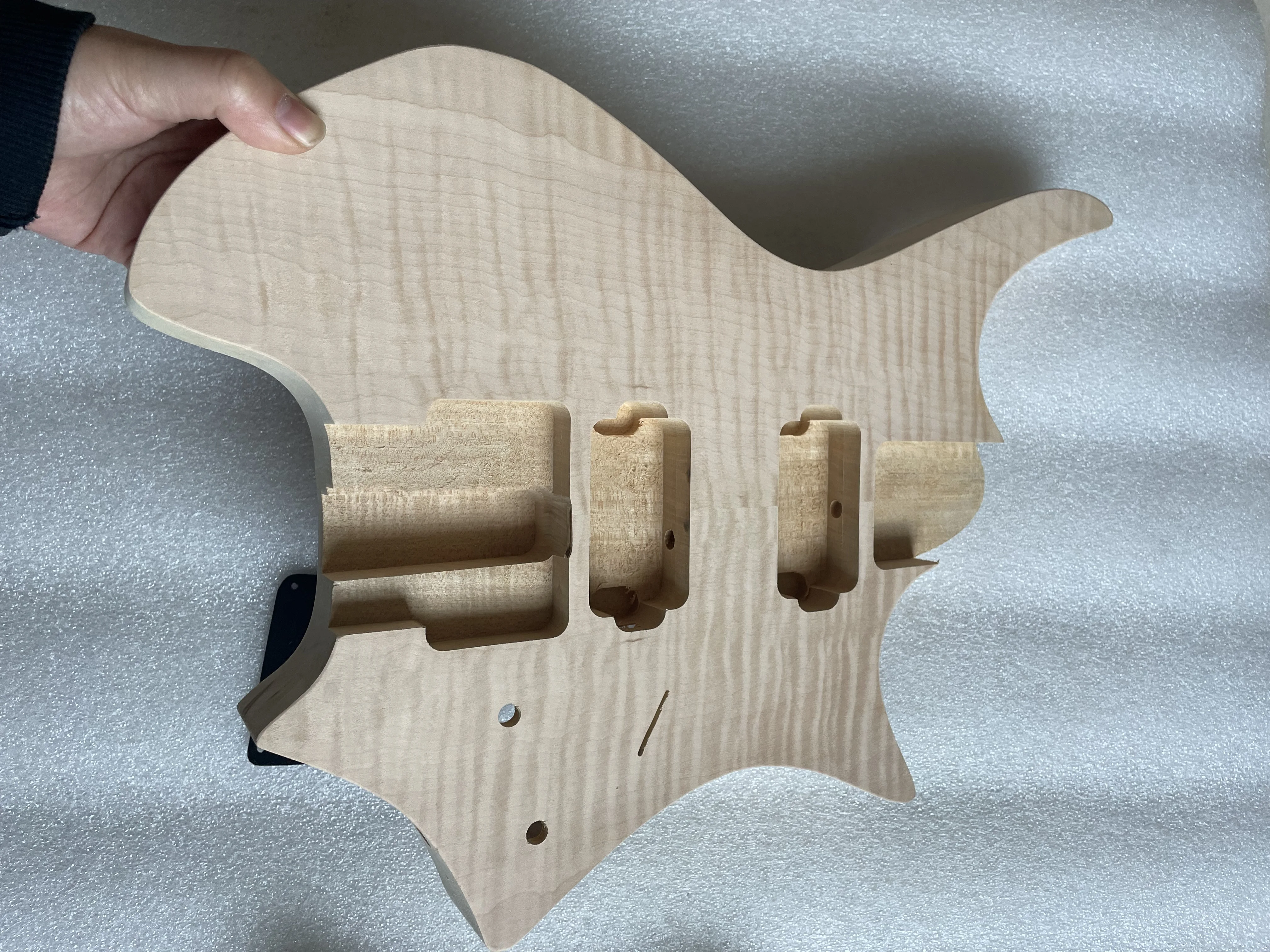 Headless Electric Guitar Body Unfinished Basswood Flame Maple Veneer with Plastic Guitar Back Plate, 6 Strings