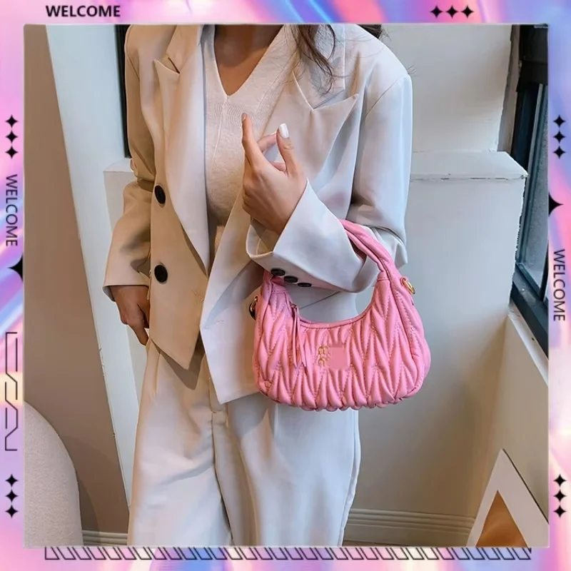 

Underarm Bags Lady Handbag Luxury Fashionable Pleated Trendy Pu Leather Shoulder Bag Casual Simple Sweet Girls Birthday Gift