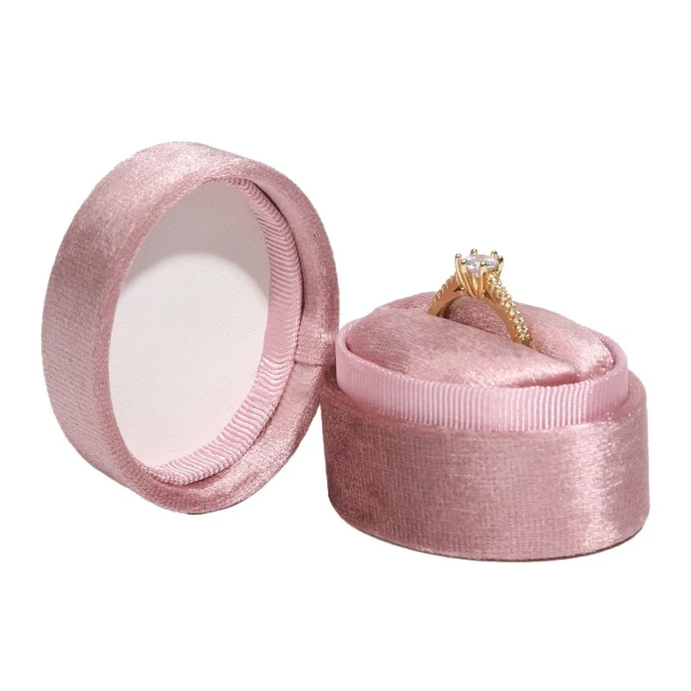 

New Single Velvet Ring Box Cute Design Display Function Oval Ring Box Romantic Velvet Material Jewelry Display Packaging