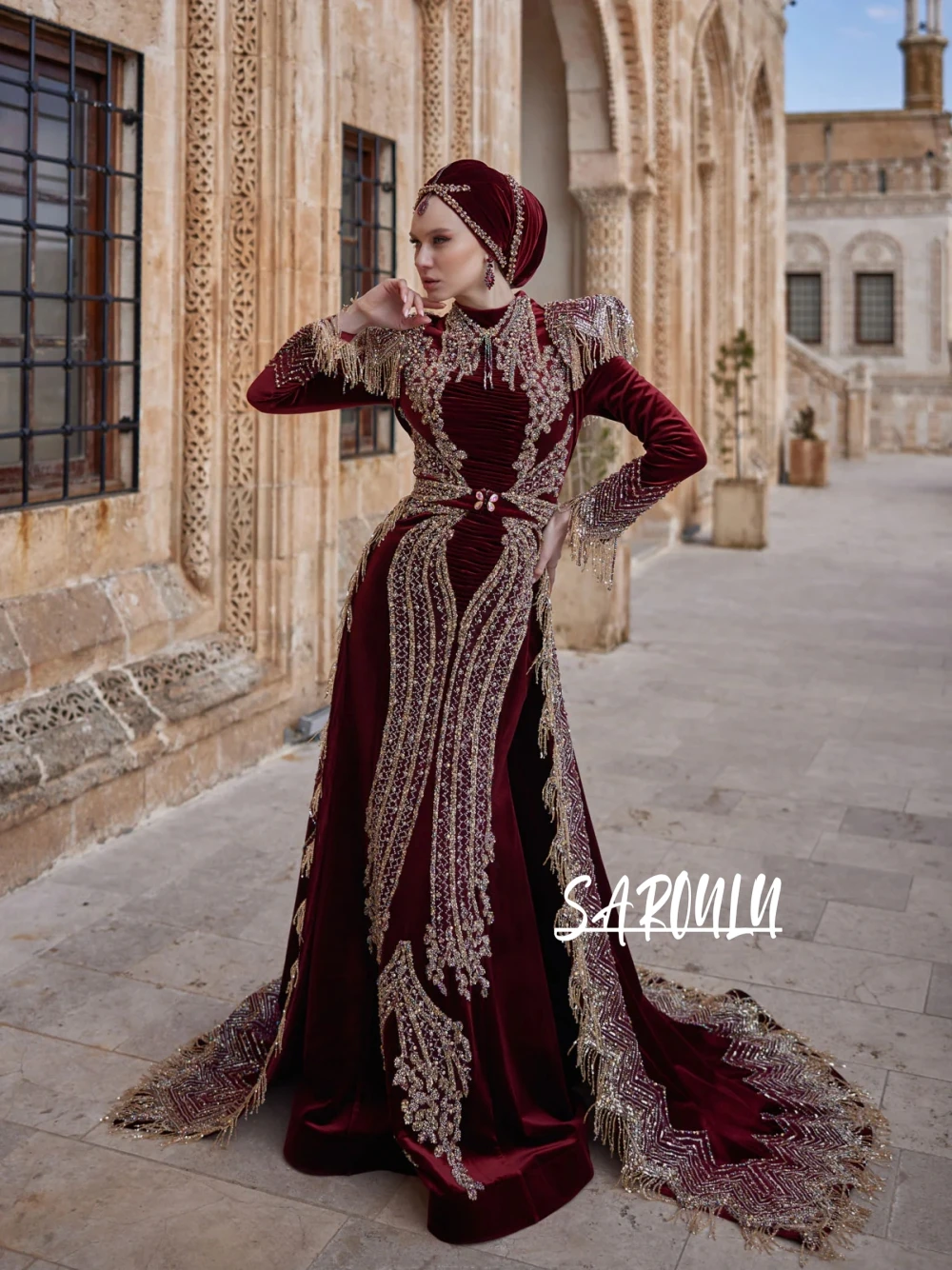 Burgundy Gold Lace Evening Dress Night Velvet Fitted Beaded Prom Customized Elegant Islamic Women Cocktail Gown Vestido De Gala