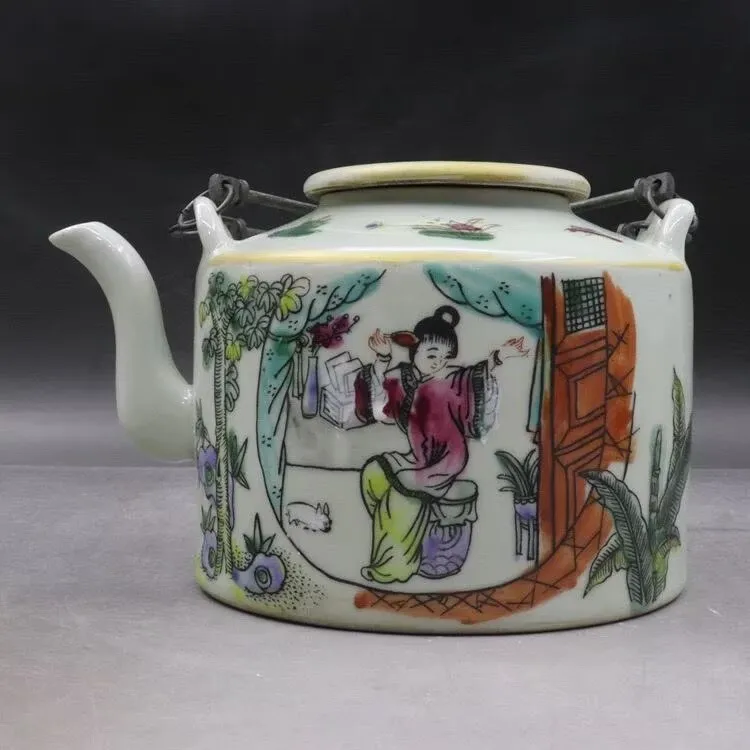 Chinese Famille Rose Porcelain Teapot Qing Tongzhi Court Lady Pattern 5.9 inch