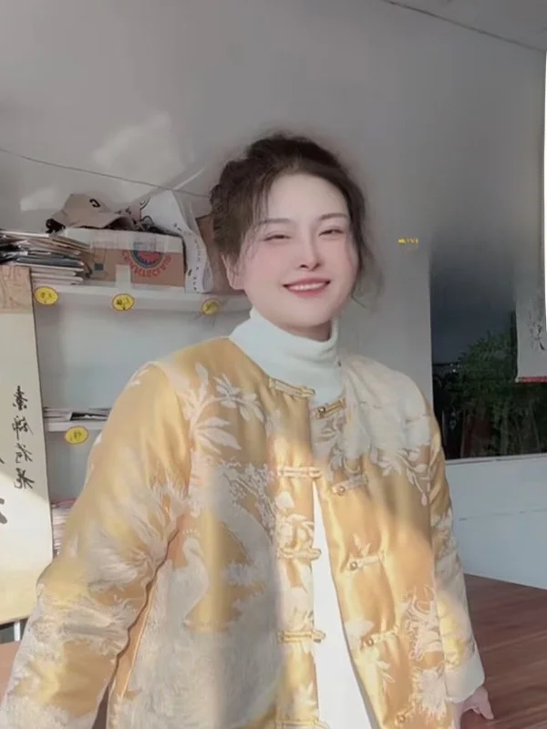 سترة قطنية مطرزة بالساتان على الطراز الصيني الجديد بأكمام طويلة وياقة مستديرة مع أزرار مزينة بالخرز، ملابس قطنية دافئة للشتاء #2