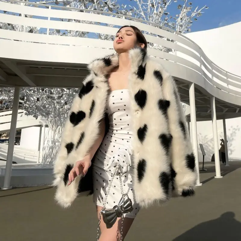 Black and White Love Imitation Fur Coat Korean Fashion Streetwear Eco-friendly Fur Coat Women Winter New Loose Coat Jacket Women