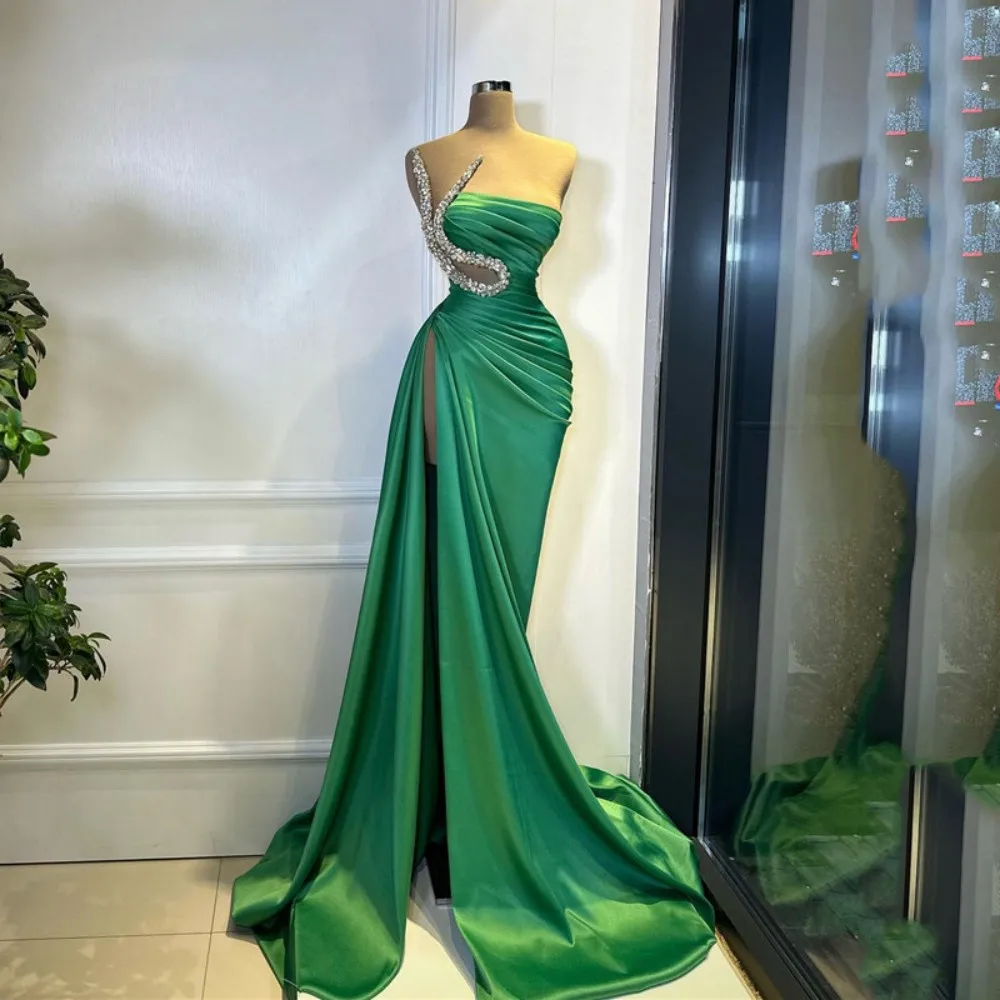 Sexy Side Split Evening Gowns Saudi Arabia Side Split Wedding Party Dress 2023 Strapless Beading Mermaid Prom Dress