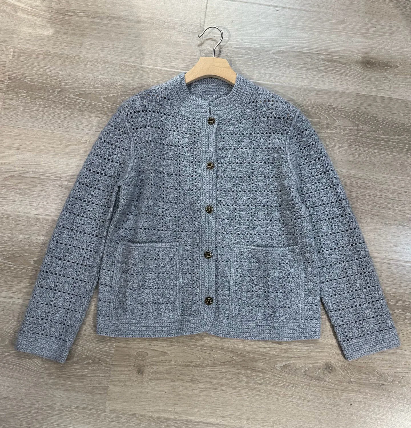 Lichte luxe mode kasjmierwol driedimensionaal geweven geruite single-breasted bronzen metalen knop kleine opstaande kraagjas