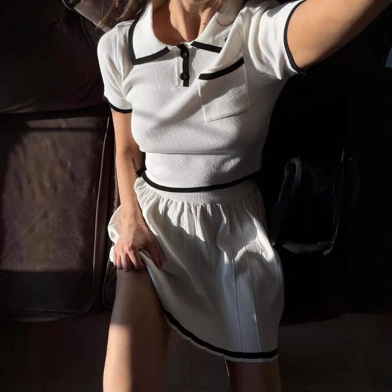 

2025 Summer New Contrasting Knit Suit Polo Shirt Short Sleeve T-Shirt Pleated A-Line Skirt Casual Two-Piece Women