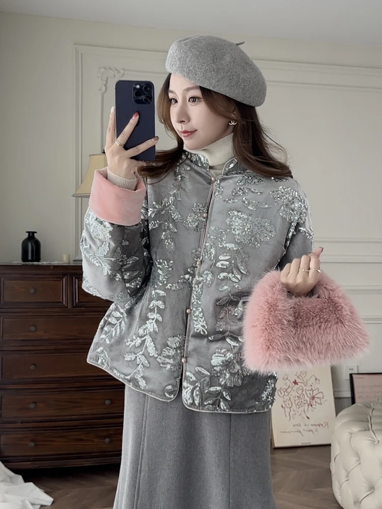 

Zhang ei 25FW "Jingeng Guofeng" Sequin Embroidery Color Blo Velvet 90 down Jaet Stand Collar Single Button Polyester