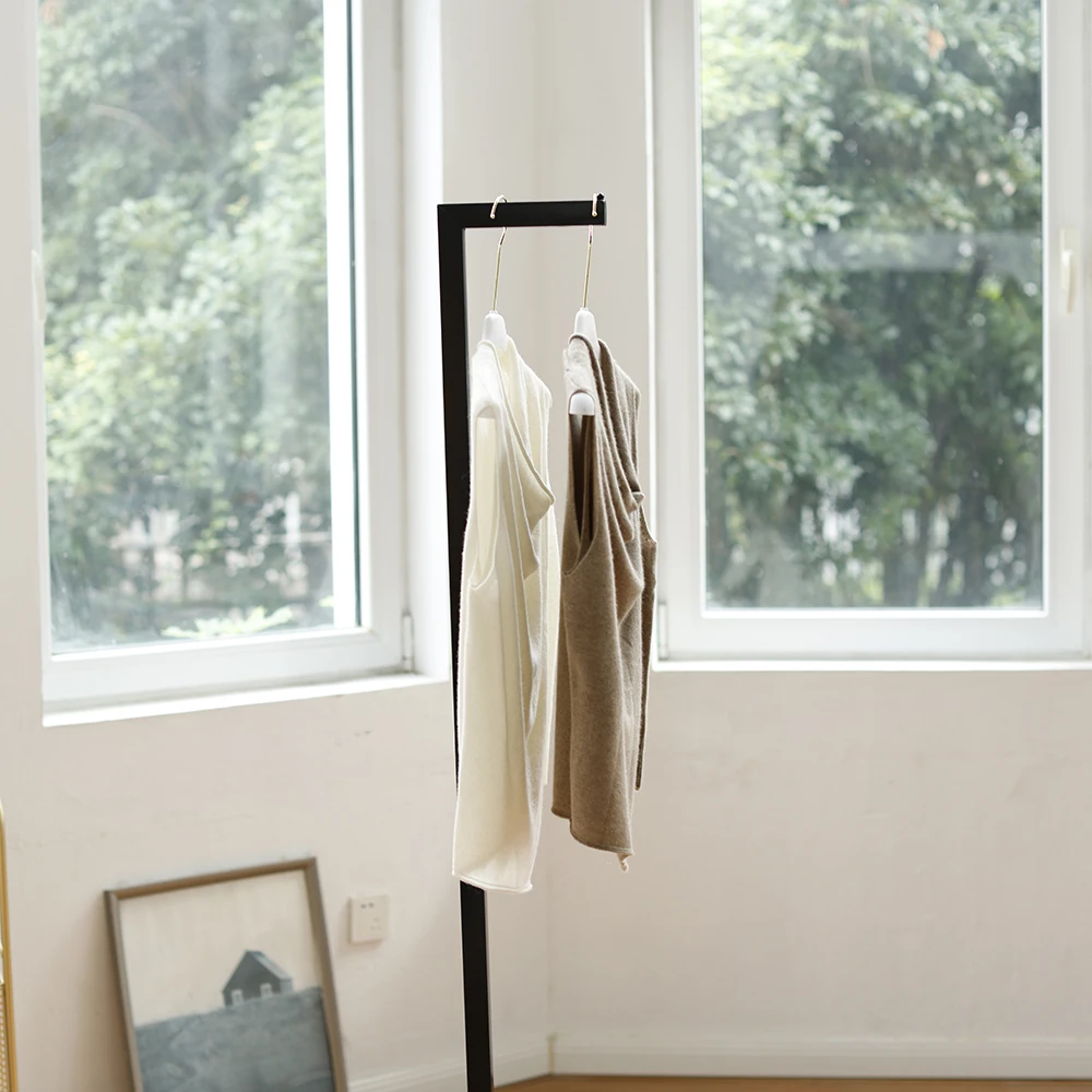 

Ele Opening Light Silhouette с теплой текстурой, двухслойный жилет Pure Camere, дизайн свитера, женская мода, осень 2025 г.