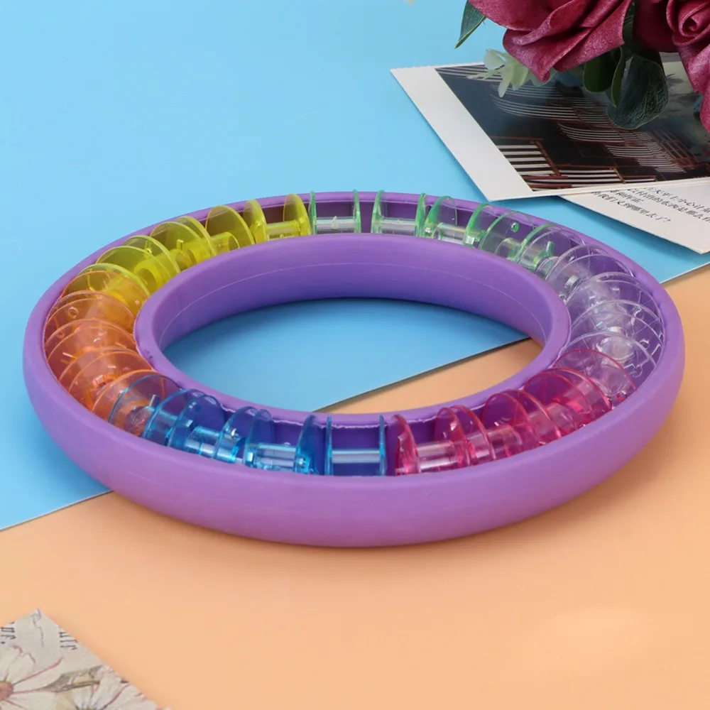 Round Shape Silicone Bobbin Storage Box Portable Design Reusable Thread Organizer 24PCS Capacity Silicone Bobbin Organizer
