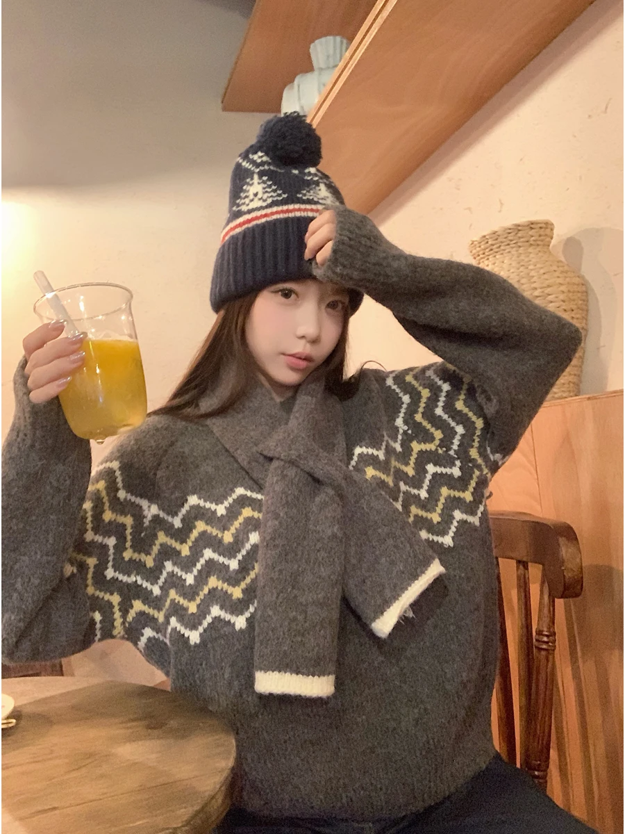 

Retro Korean round Ne Fair Isle Knit Sweater Women Winter New Lazy Sle Knitted Top Anti-Aging Floral Embroidery Sweater