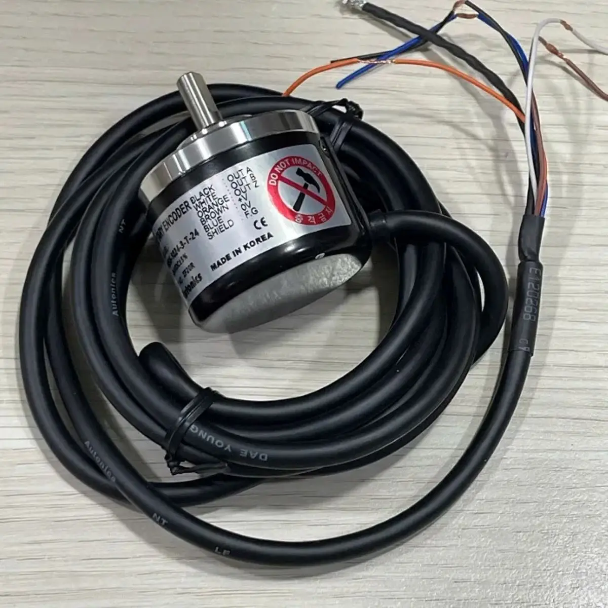 e40s6-1024-3-t-24-40-mm-incremental-rotary-encoder