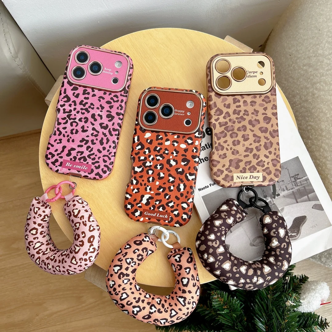 

Leopard Print Cow animals Phone Case For iPhone 13 14 15 16 17 Pro Max Bracelet Strap chain Shockproof leather Cover﻿﻿