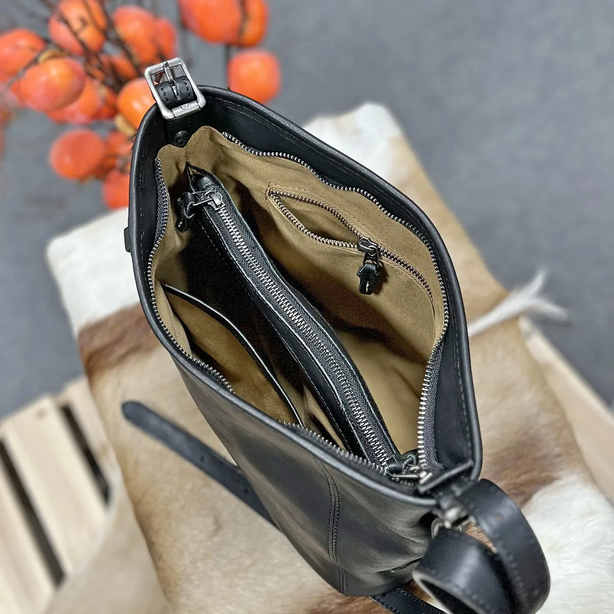 First layer cowhide water-dyed vegetable tanned leather single shoulder crossbody underarm leather large capacity tote bag