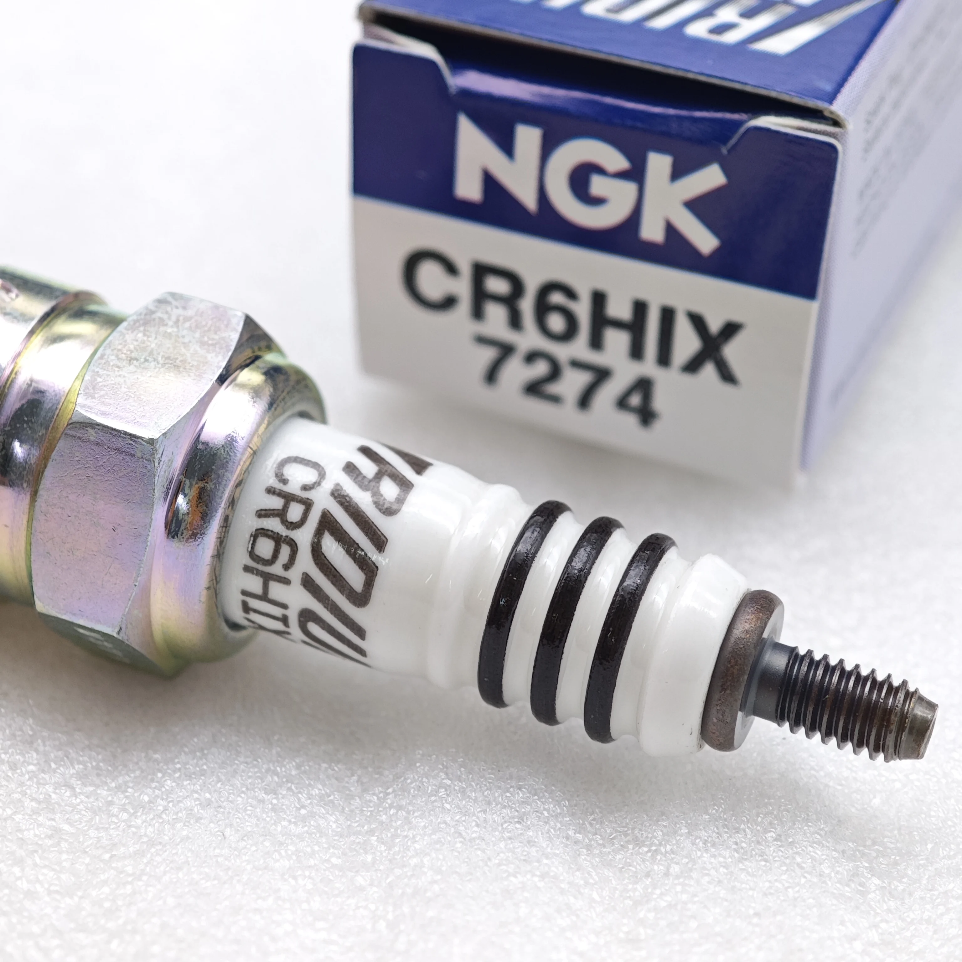 1pcs NGK Iridium Spark Plug CR6HIX 7274 Upgrade CR6HSA C6HSA