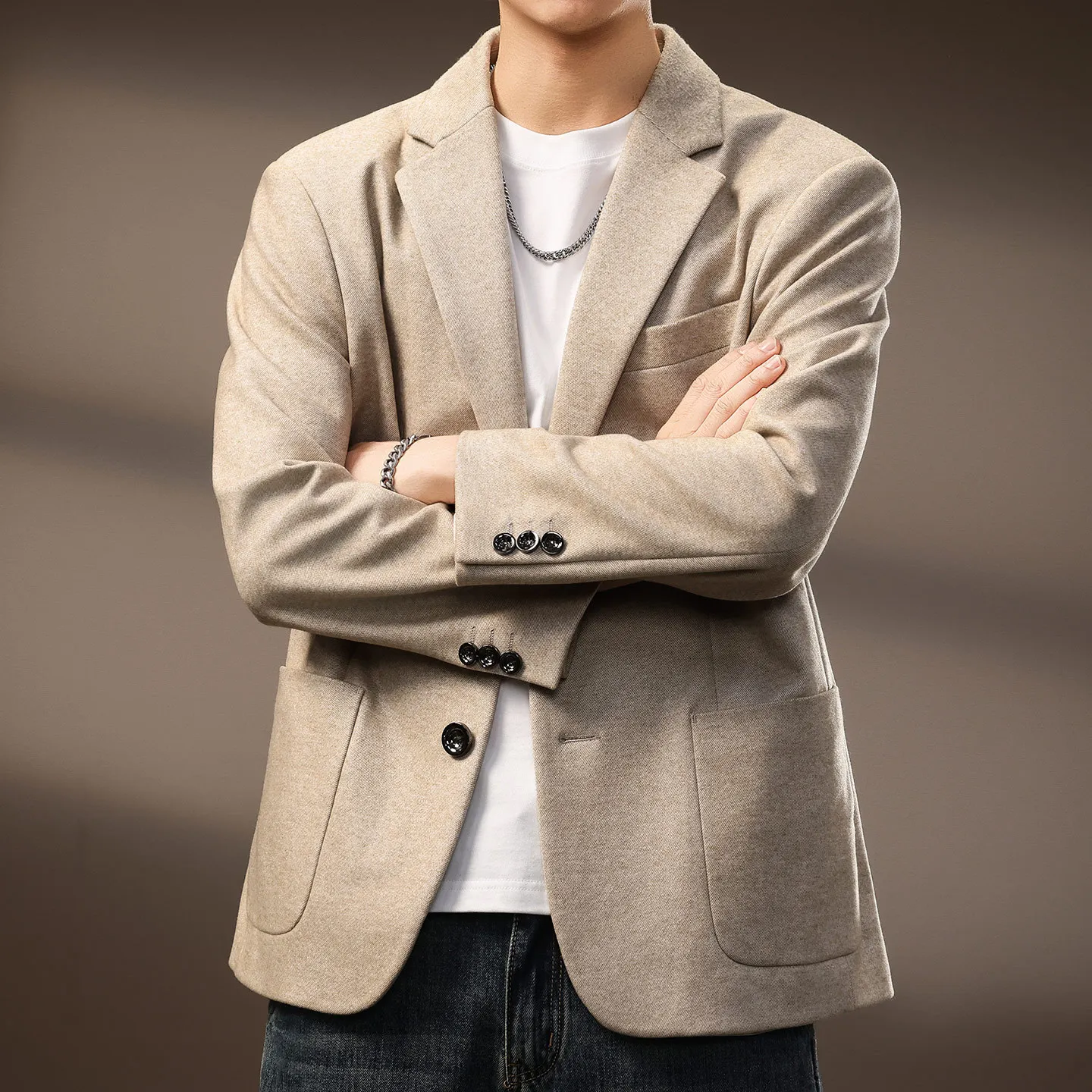 

Старший смысл, итальянские старые деньги, легкий роскошный костюм, куртка для мужчин, осенний новый расслабленный смысл, простой повседневный костюм для поездок на работу