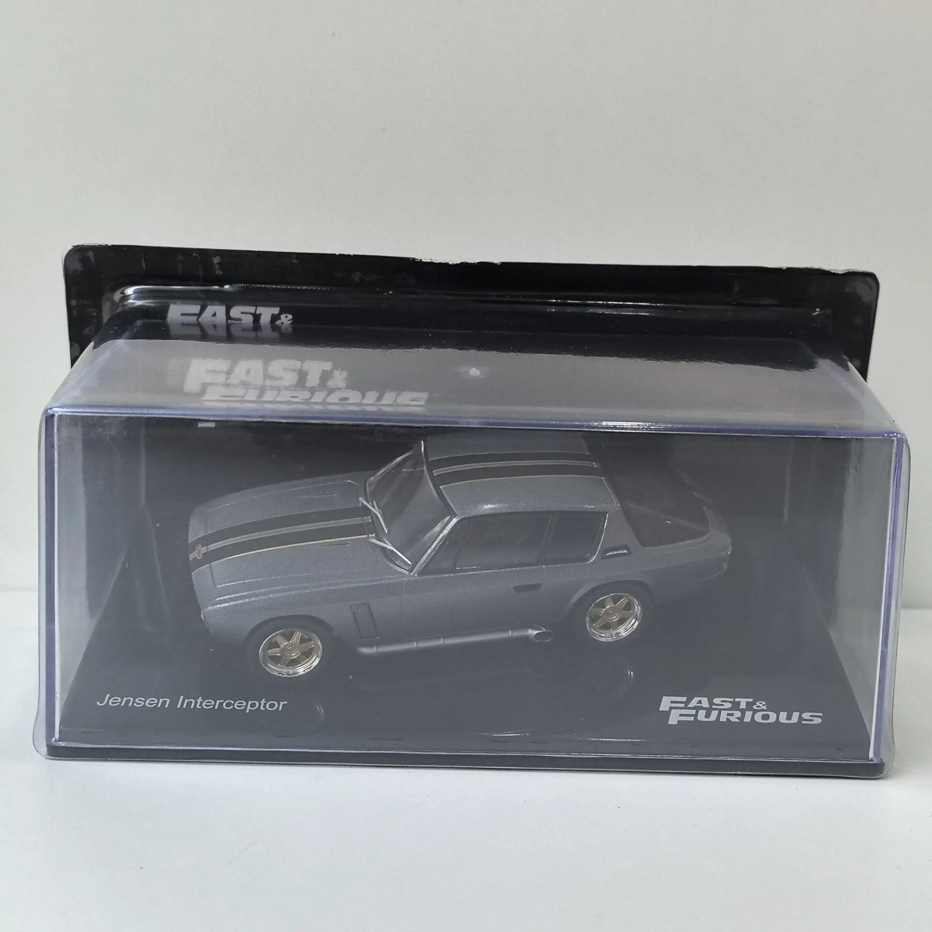 

Модель автомобиля из сплава Diecast IXO 1/43 Scale JENSEN INTERCEPTOR Movie Car Q7